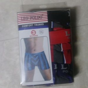 NWOT. Mens XXL 3 pk Boxer Briefs